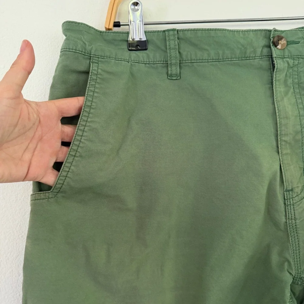 Mountain Khakis Mens Olive Green Classic Fit Chino Shorts Size 40x8 Cotton Blend